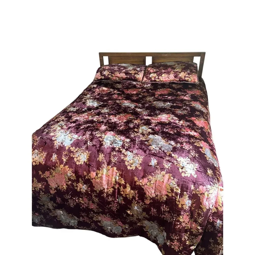 Pottery Barn Sabyasachi Mystic Garden Velvet Comforter Sham Set full/queen